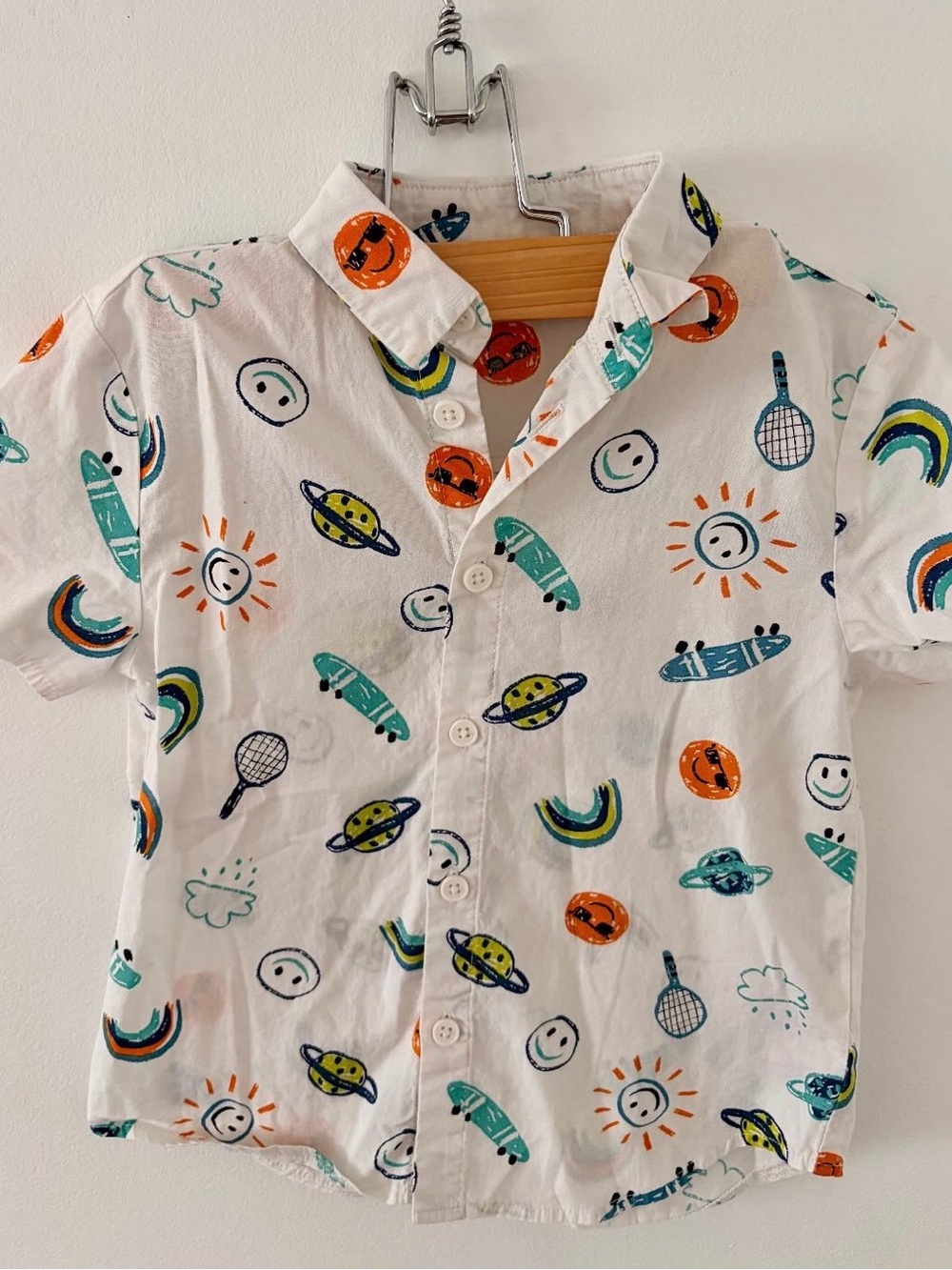 Primark Kids' White Short-Sleeve Button Shirt with Colorful Prints - 4-5Y